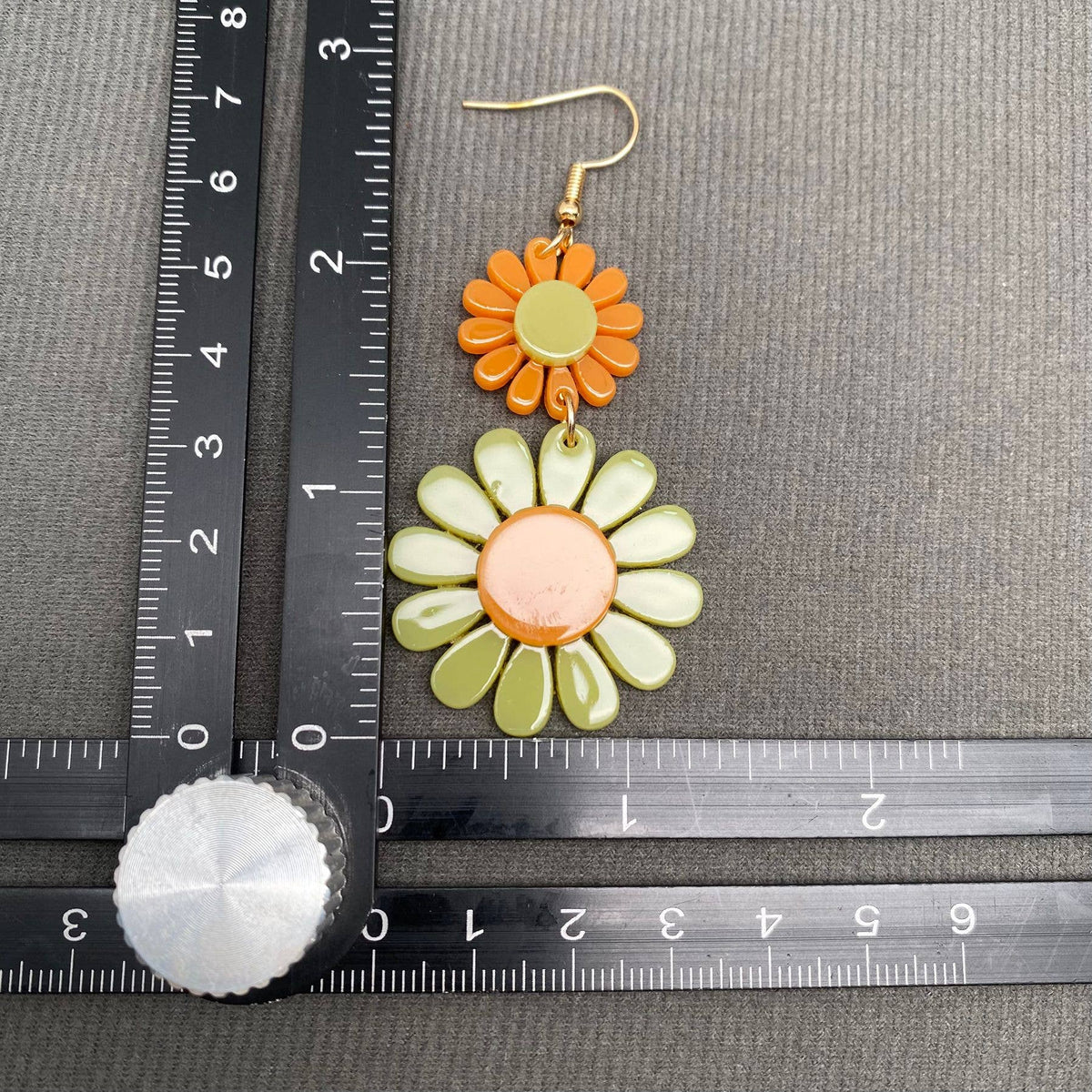 Acrylic Sunflower Dangle Earrings - YK