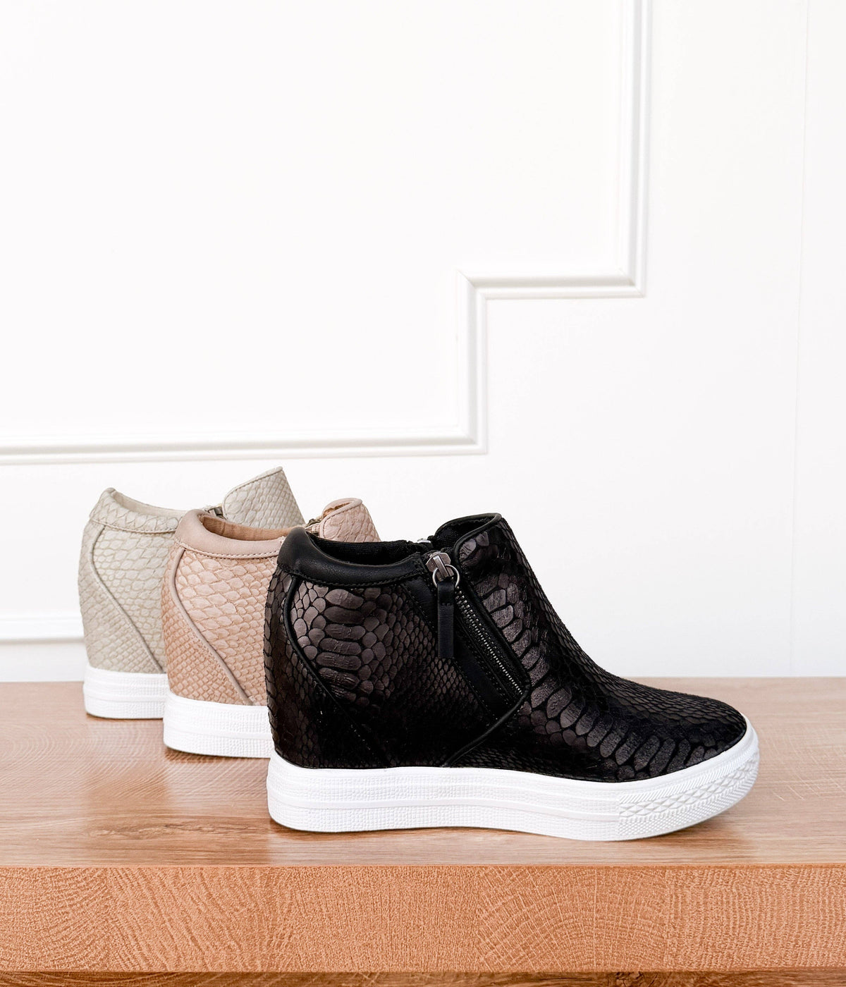 Naughty Monkey - Timmibelle Wedge Sneaker in Black: 9.0