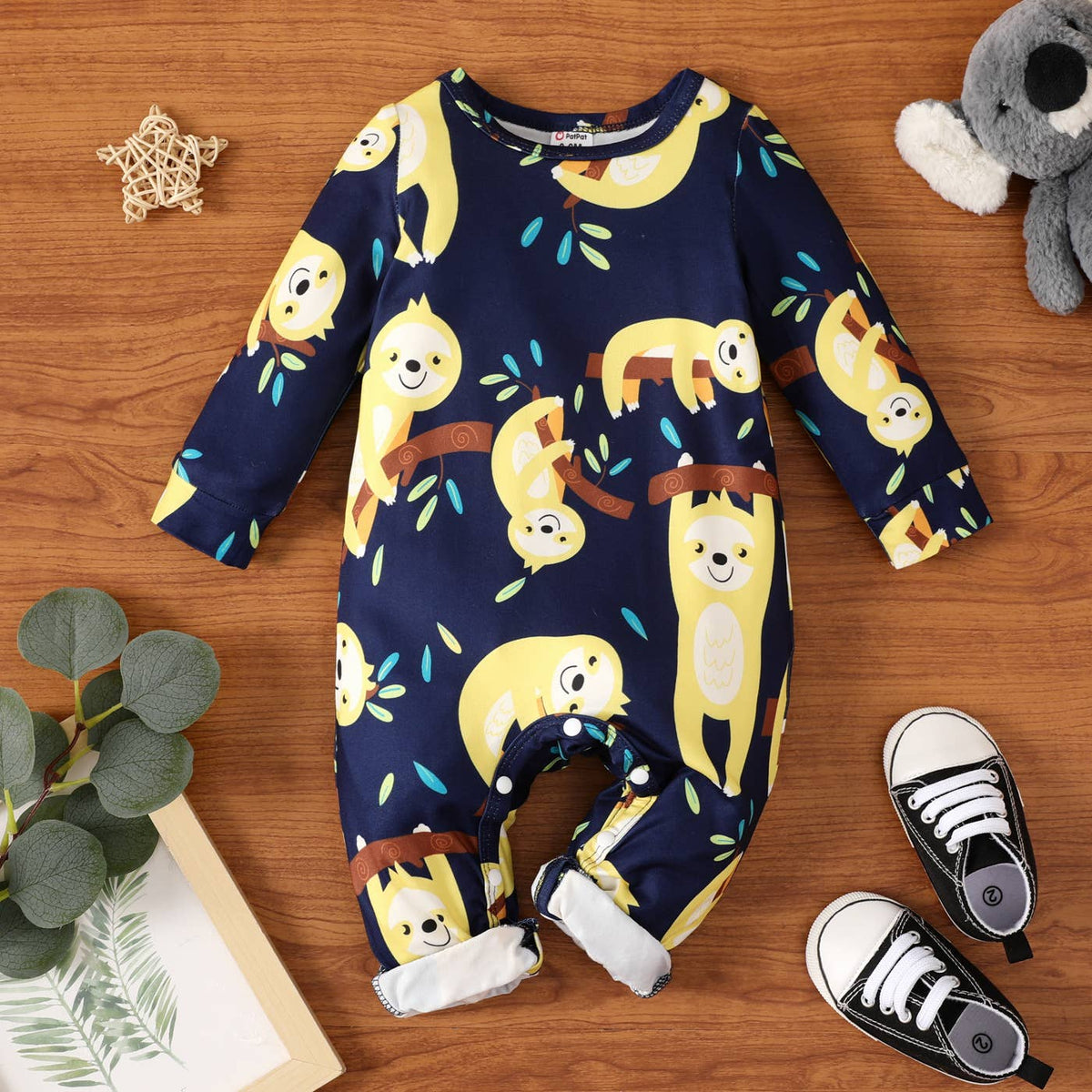 Baby Boy Cartoon Sloth Print White Long-sleeve Jumpsuit