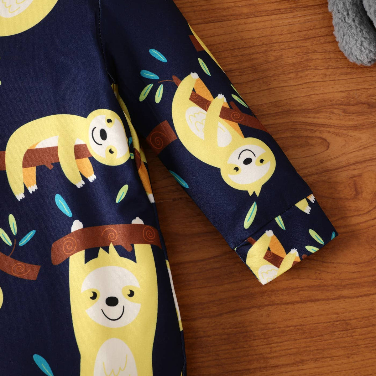 Baby Boy Cartoon Sloth Print White Long-sleeve Jumpsuit